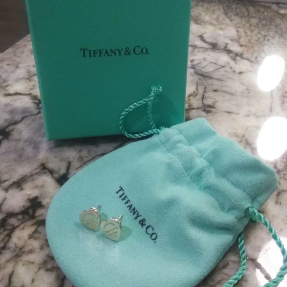 If lost return to Tiffany earrings